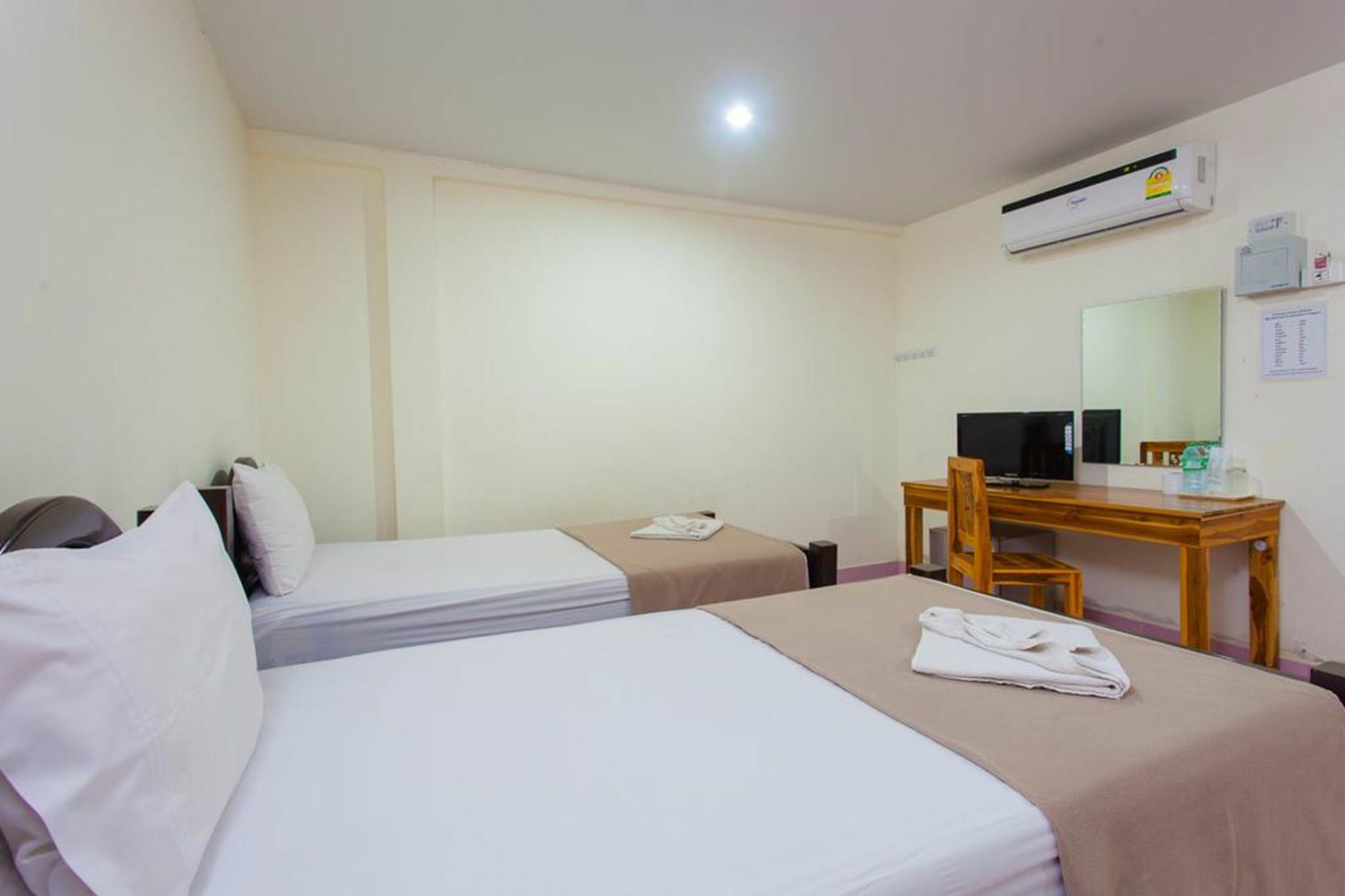 Apartamento Hock Mansion Phuket Exterior foto